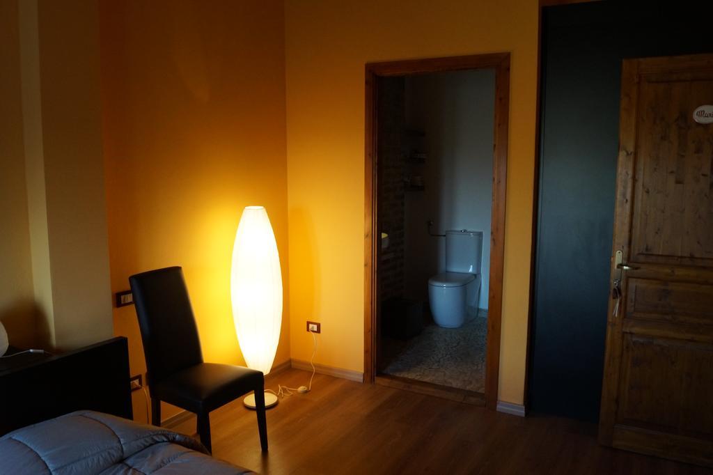 Conte Pietro Room&Breakfast Ferrara Bagian luar foto