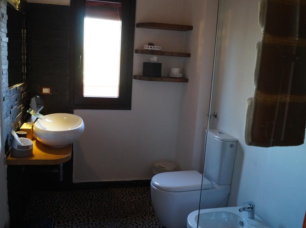 Conte Pietro Room&Breakfast Ferrara Bagian luar foto